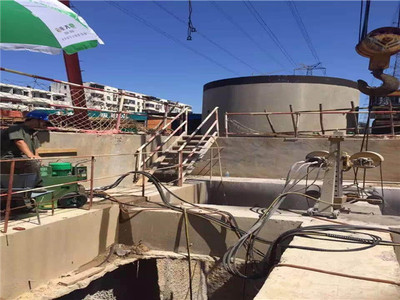 临时支撑梁切割拆除. 临时支撑梁切割拆除.