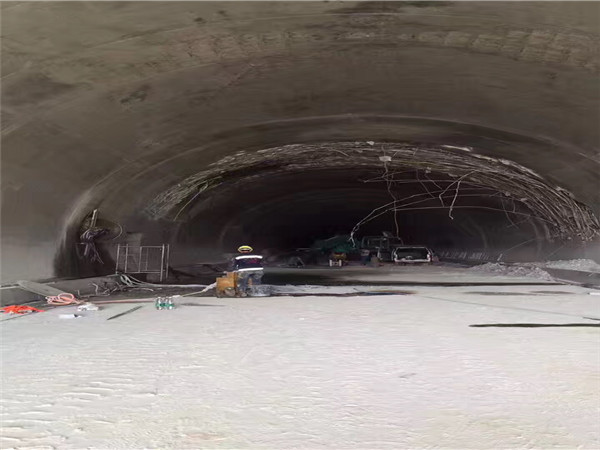 高速公路涵洞墙壁切割拆除2